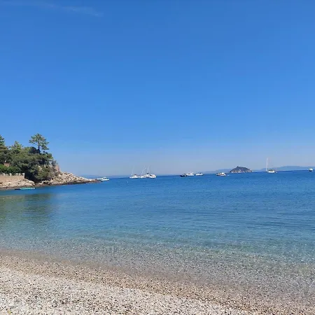 Cala Azzurra Cavo